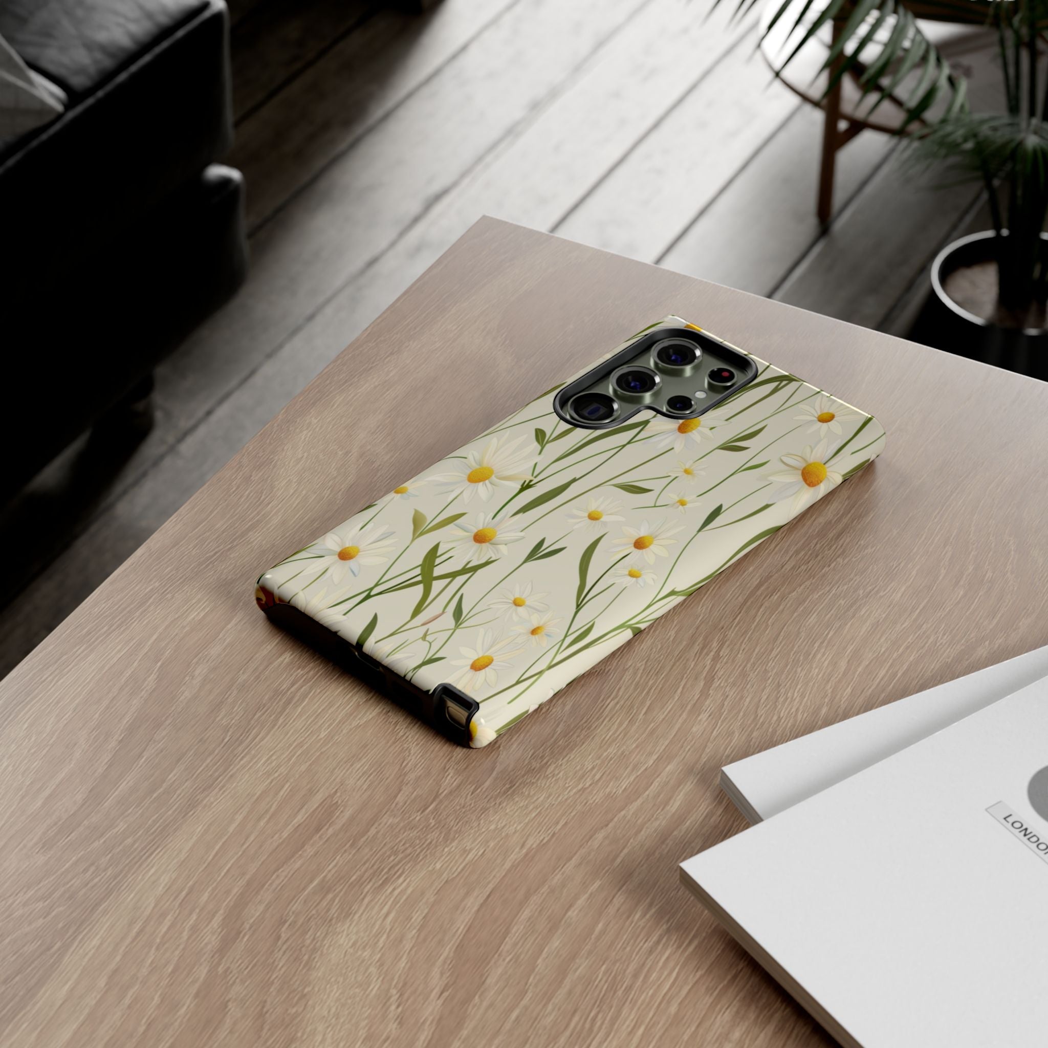 White Daisies Case