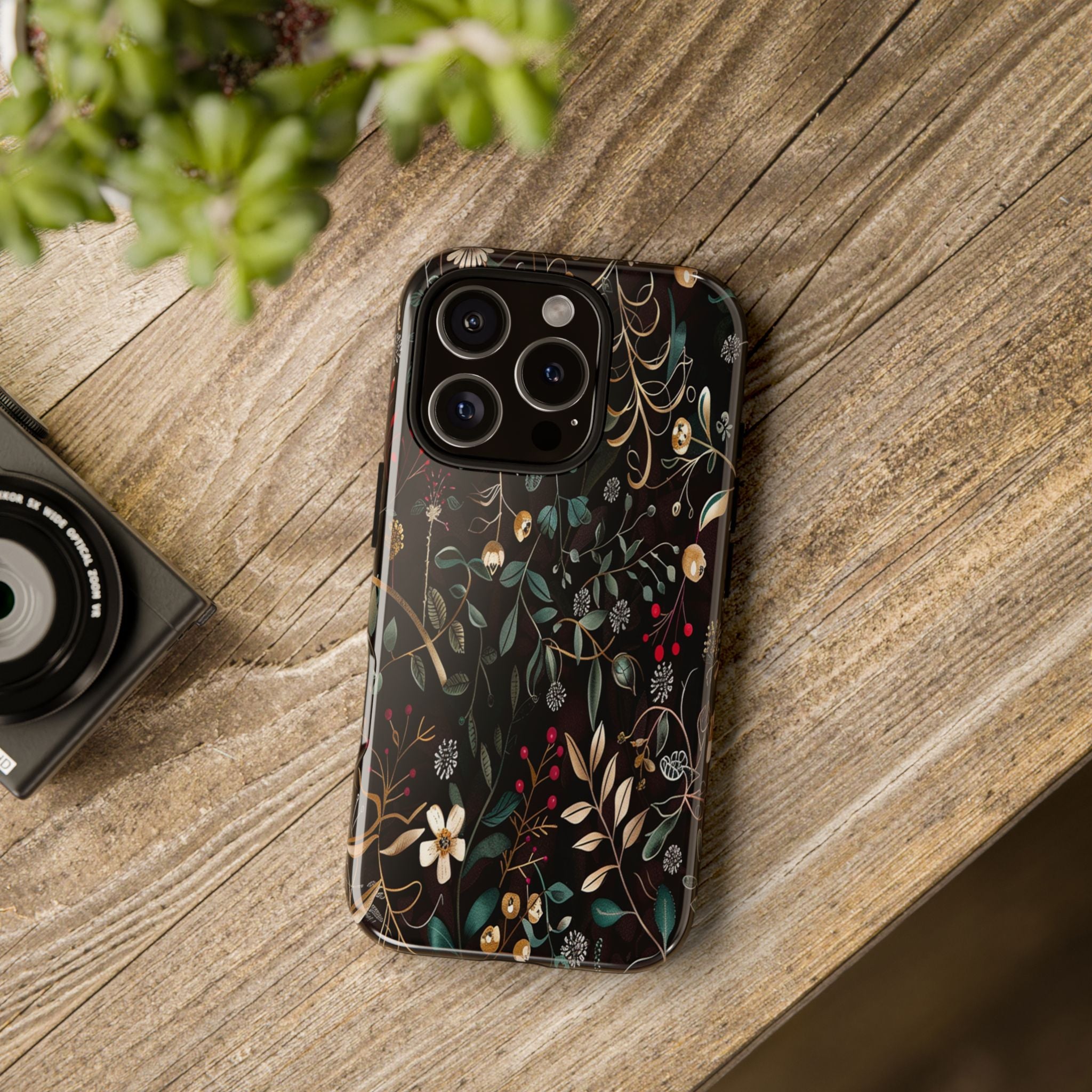 Dark Leafy Case