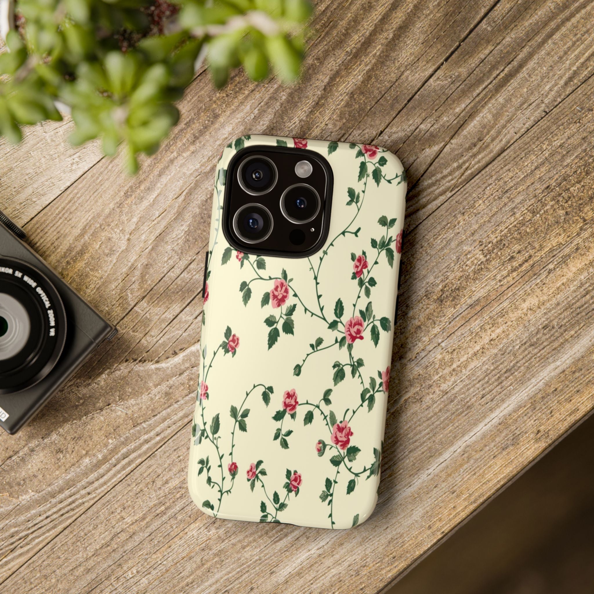 Elegant Pink Victorian Roses Case