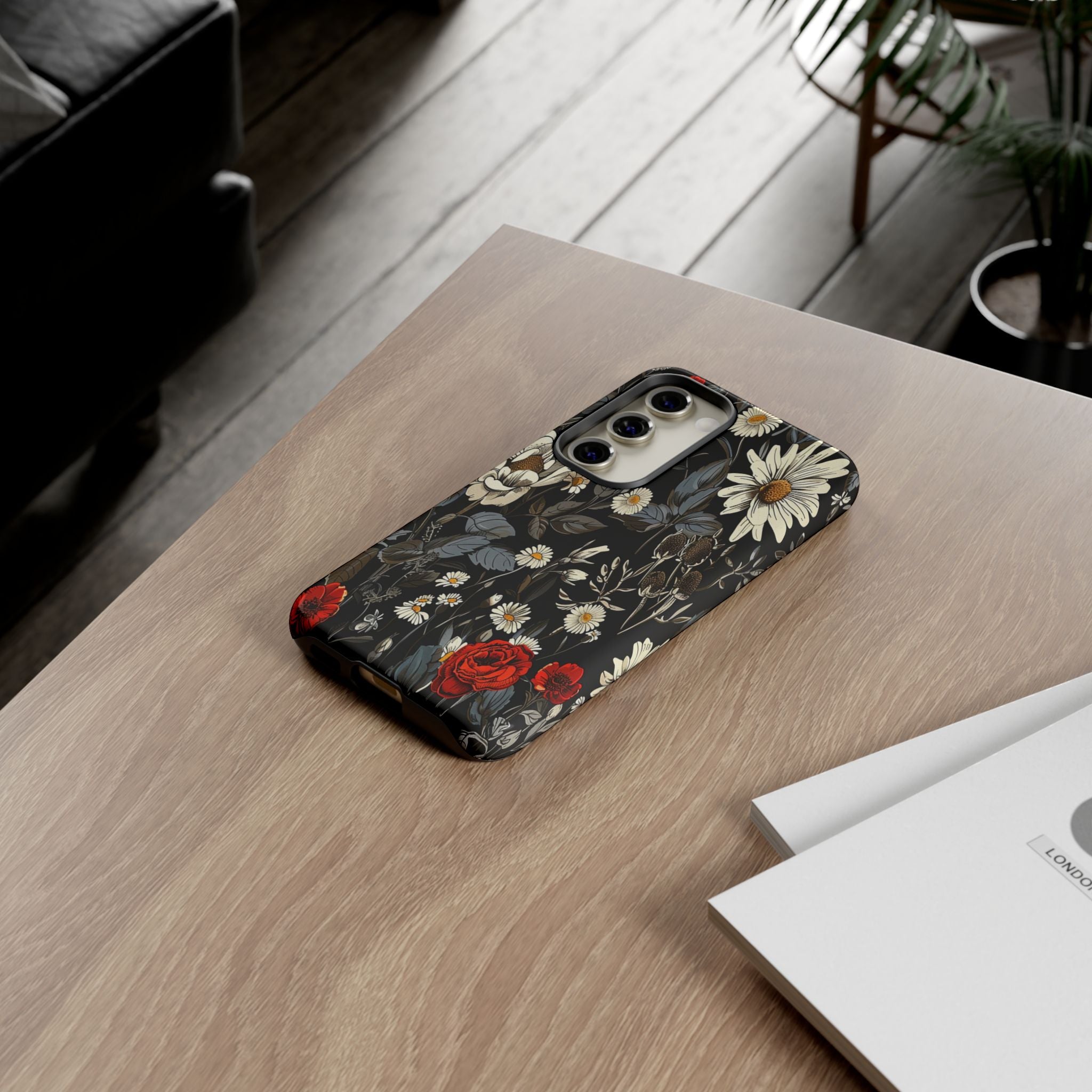 Dark Rose and Daisy Case