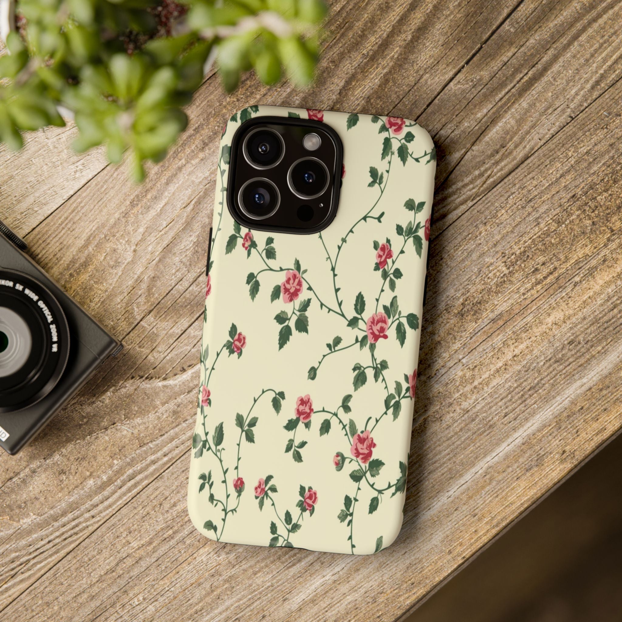 Elegant Pink Victorian Roses Case
